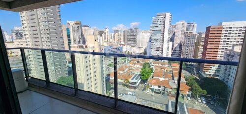 Vista espetacular no Itaim Bibi. Andar Alto com Varanda
