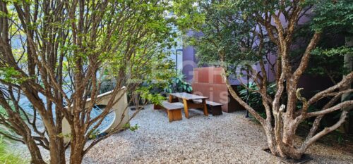 Apartamento novo e semimobiliado em Pinheiros. Nunca habitado, em andar alto