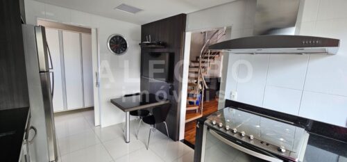 Apartamento duplex, alto padrão, ponto nobre nos Jardins em rua sem saída