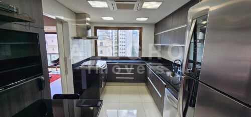 Apartamento duplex, alto padrão, ponto nobre nos Jardins em rua sem saída