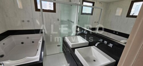Apartamento duplex, alto padrão, ponto nobre nos Jardins em rua sem saída