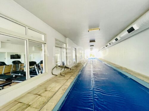 Apartamento 215m², todo reformado, em rua calma e arborizada, próximo ao Metrô V. Madalena.