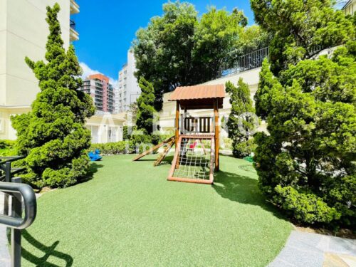 Apartamento 215m², todo reformado, em rua calma e arborizada, próximo ao Metrô V. Madalena.