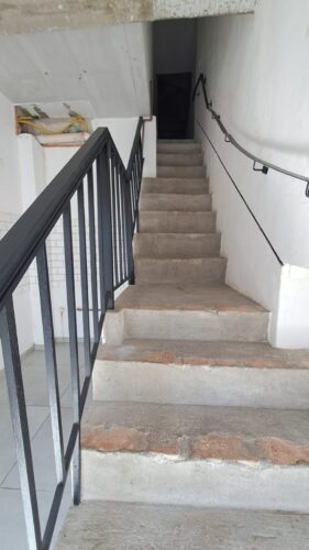 Casa Comercial / Residencial próximo a PUC