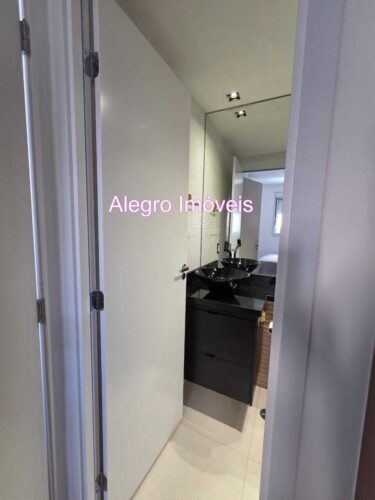 Apartamento de 27 m² com 1 quarto suíte para aluguel em Perdizes a passos da PUC.