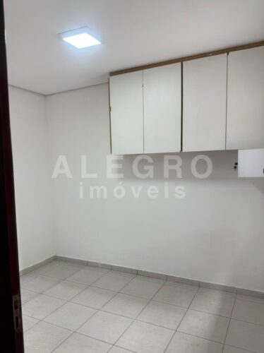 Excelente Sobrado, com árvores frutíferas. Bem estar no Alto de Pinheiros