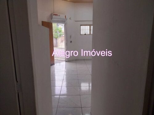 Galpão de 38m² para Locação Comercial na Vila Pompéia