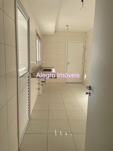Apartamento de 156 m² com 3 suítes à venda na Água Branca