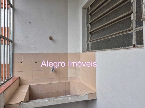 Apartamento, aluguel, 2 Dorm. com varanda em Perdizes