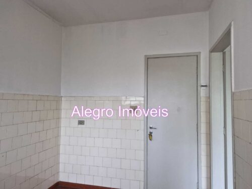 Apartamento, aluguel, 2 Dorm. com varanda em Perdizes