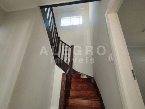 Linda casa em estilo colonial no Pacaembu