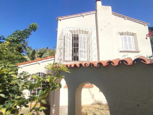 Linda casa em estilo colonial no Pacaembu