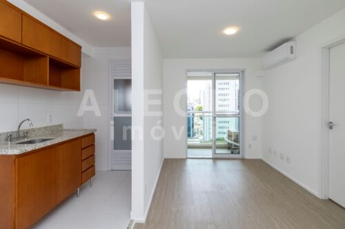 Locação na Barra Funda 1 dormitório / 41m²/ 1 vaga / andar alto