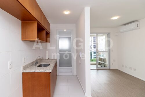 Locação na Barra Funda 1 dormitório / 41m²/ 1 vaga / andar alto