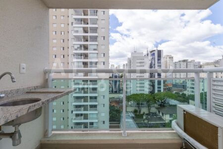 Locação na Barra Funda 1 dormitório / 41m²/ 1 vaga / andar alto