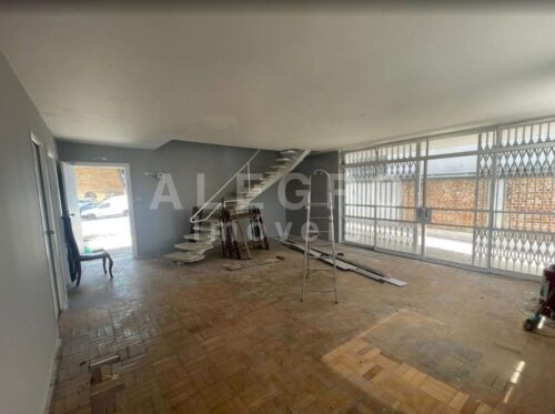 Casa Comercial toda reformada, com excelente localização para o seu negócio no Pacaembu