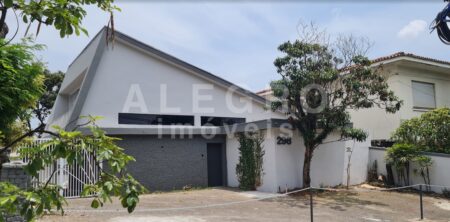 Casa Comercial toda reformada, com excelente localização para o seu negócio no Pacaembu