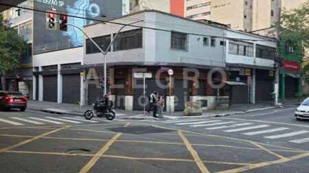 Locação de loja de esquina num dos bairros mais cool do momento. Vila Buarque