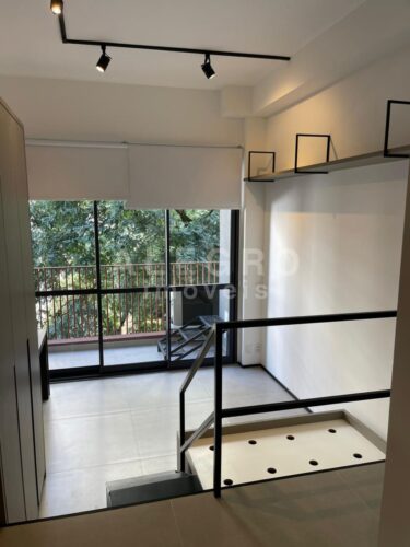 Studio na Bartira, locação/venda, pertinho da PUC.