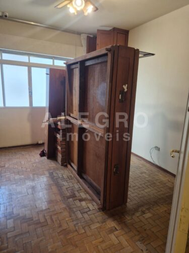 Clássico apartamento de Santa Cecília, para locação