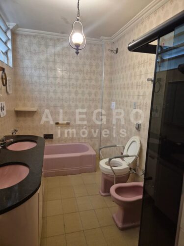 Clássico apartamento de Santa Cecília, para locação