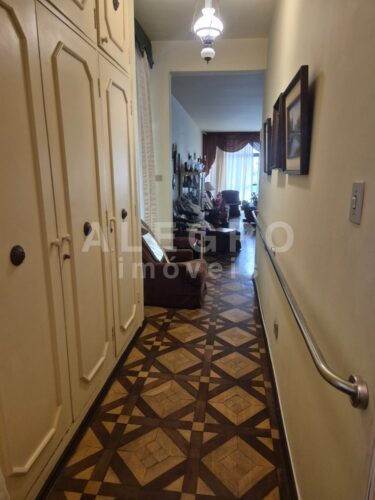 Clássico apartamento de Santa Cecília, para locação