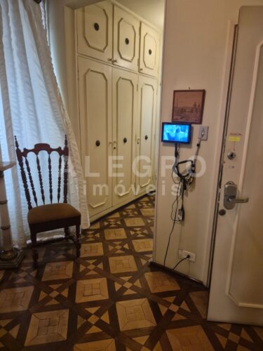 Clássico apartamento de Santa Cecília, para locação