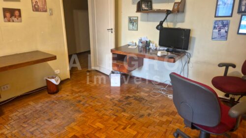 Clássico apartamento de Santa Cecília, para locação