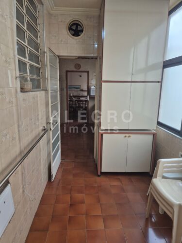 Clássico apartamento de Santa Cecília, para locação