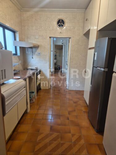 Clássico apartamento de Santa Cecília, para locação