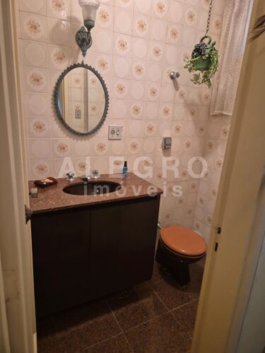 Clássico apartamento de Santa Cecília, para locação