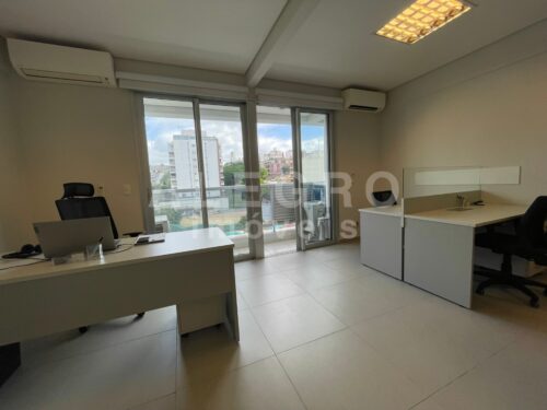 Ótima sala comercial para venda, em localização privilegiada da Vila Madalena.