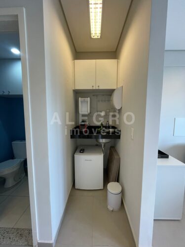 Ótima sala comercial para venda, em localização privilegiada da Vila Madalena.