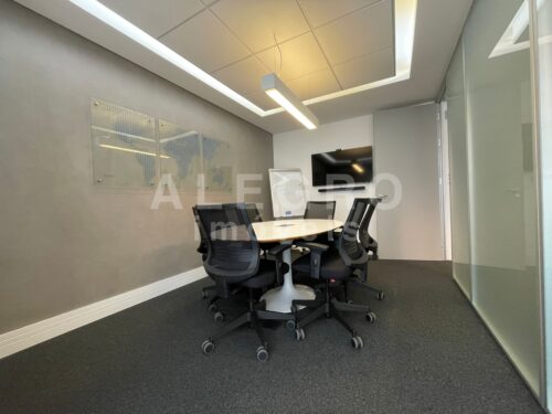 Sala comercial em localização privilegiada da Vila Madalena.