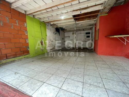 Loja com ótima localização comercial e 30m², para locação na Av. Pompeia