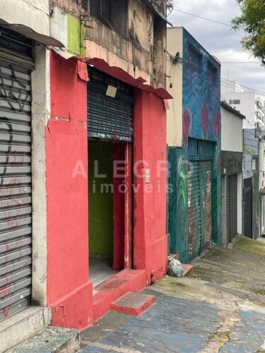 Loja com ótima localização comercial e 30m², para locação na Av. Pompeia