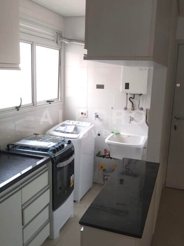 Apartamento reformado, 49m² na Vila Buarque, com garagem