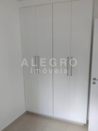 Apartamento reformado, 49m² na Vila Buarque, com garagem