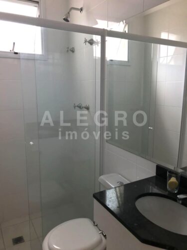 Apartamento reformado, 49m² na Vila Buarque, com garagem