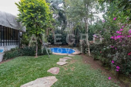 Bela casa de esquina para venda ou locação no Pacaembu – 480m²