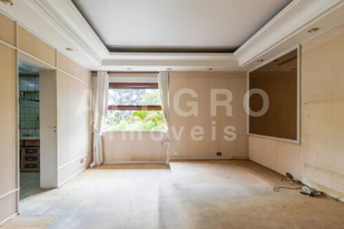 Bela casa de esquina para venda ou locação no Pacaembu – 480m²